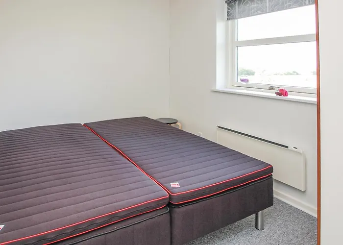 Three-bedroom With A Fireplace 01 Haderslev